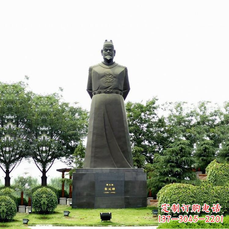 湖北“洪武之治”明太祖石雕塑像