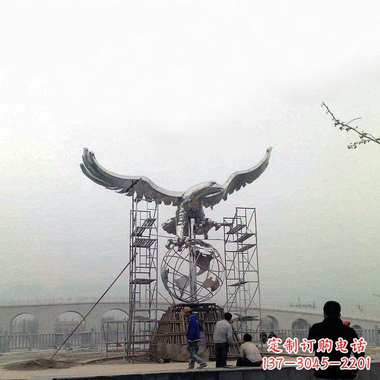 湖北老鹰不锈钢雕塑