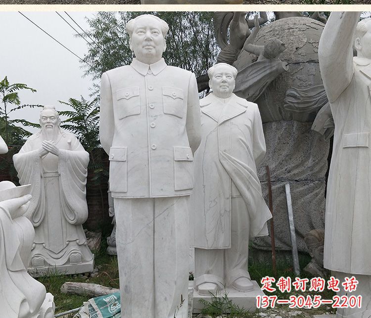 湖北新一代中国政治精神的象征——“背手的毛主席”石雕