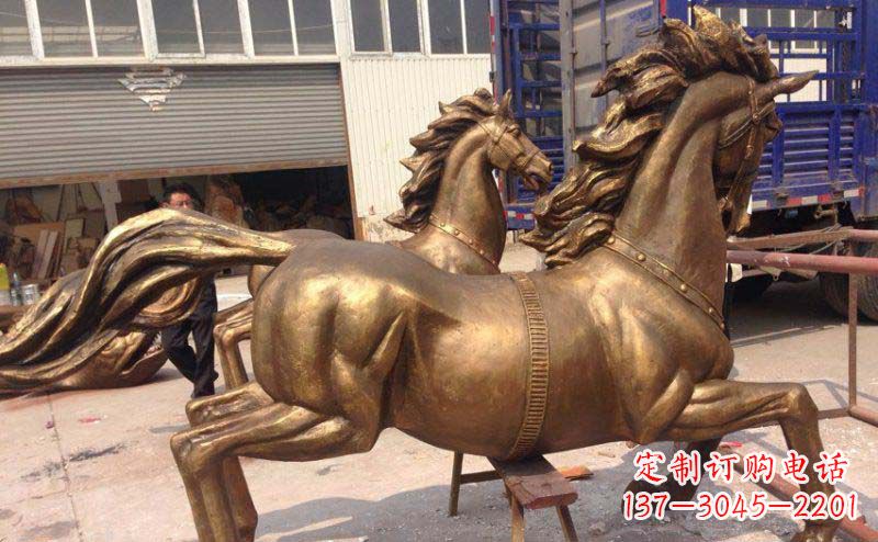 湖北奔马广场铜雕