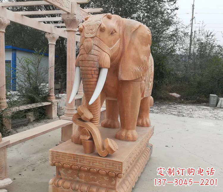 湖北鼻卷如意的大象晚霞红门口镇宅石雕