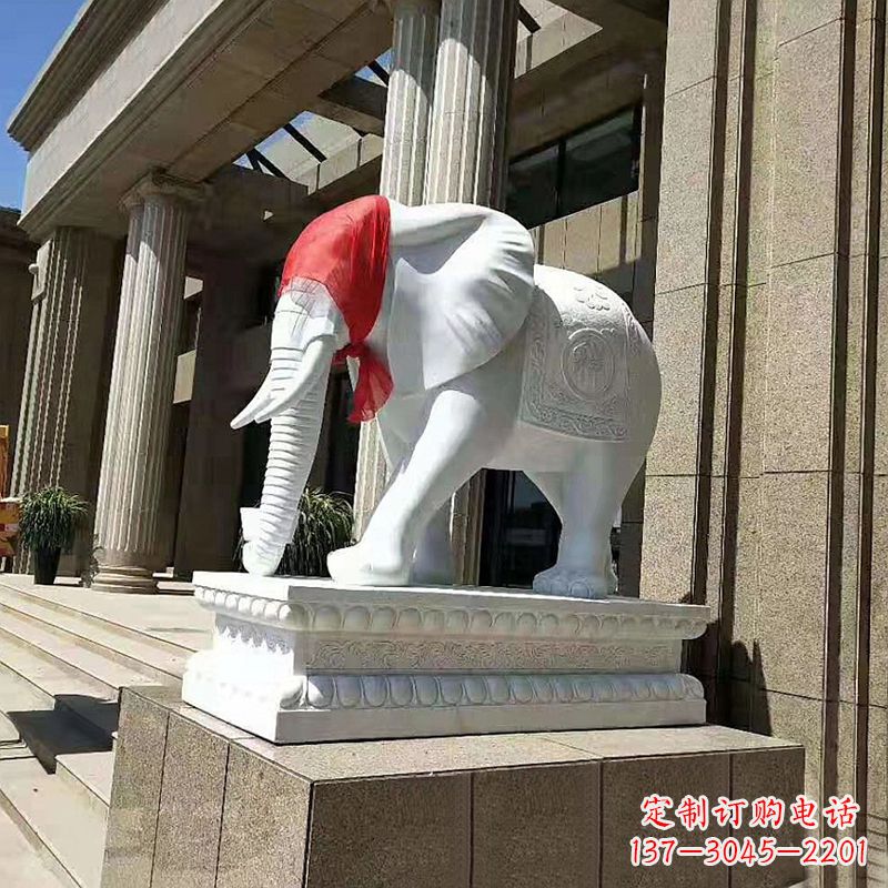 湖北大象雕刻精美家居装饰品