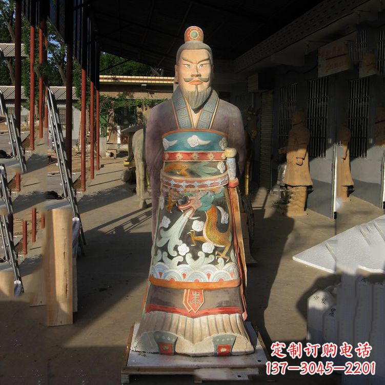 湖北玻璃钢彩绘秦始皇塑像