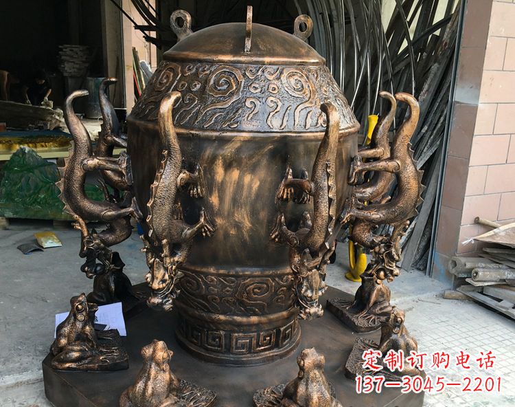 湖北玻璃钢仿铜地动仪雕塑中国古代文化精髓