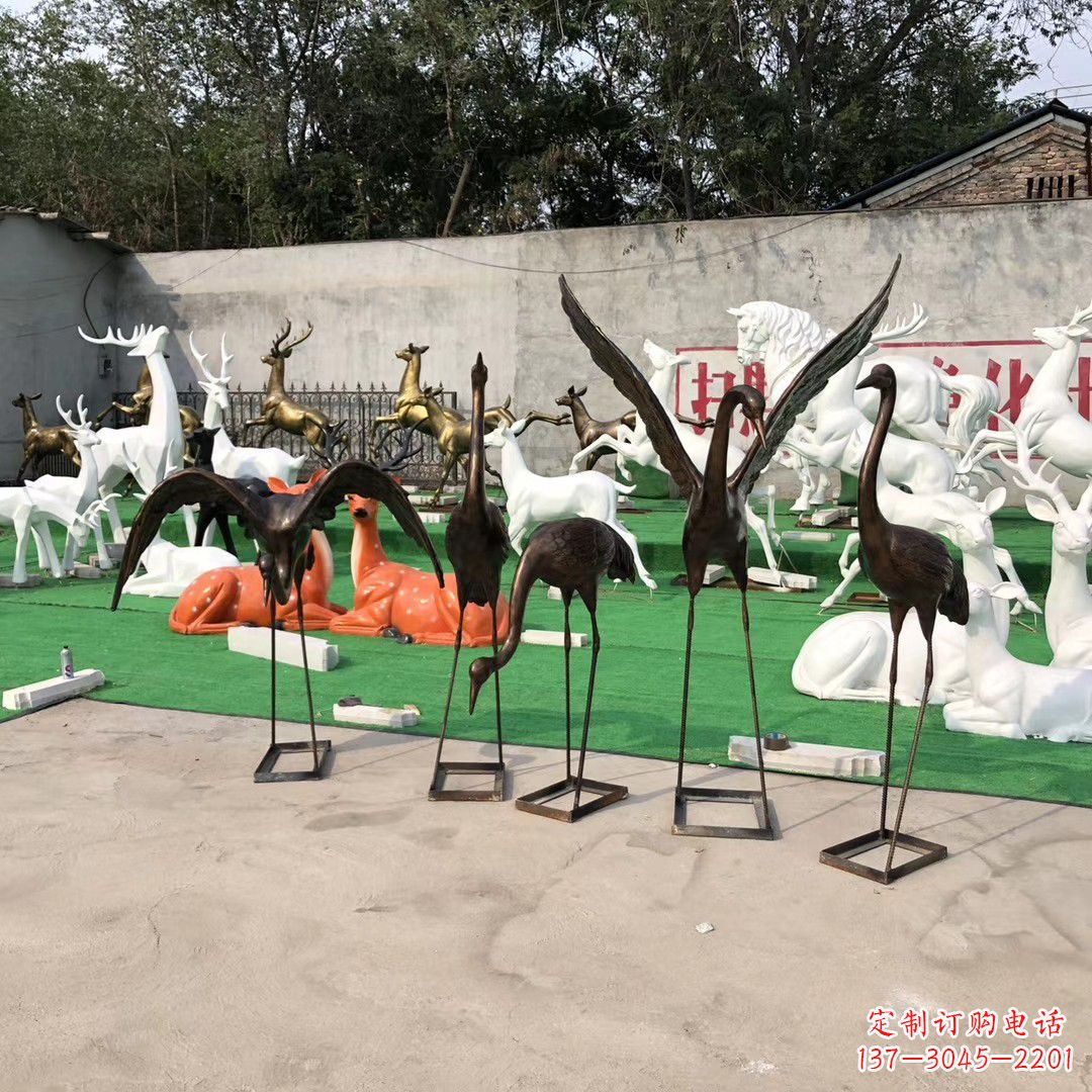 湖北仙鹤玻璃钢雕塑精致美丽的艺术品