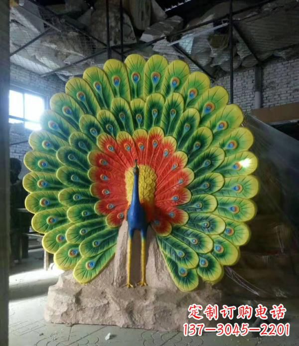 湖北玻璃钢制作的孔雀雕塑