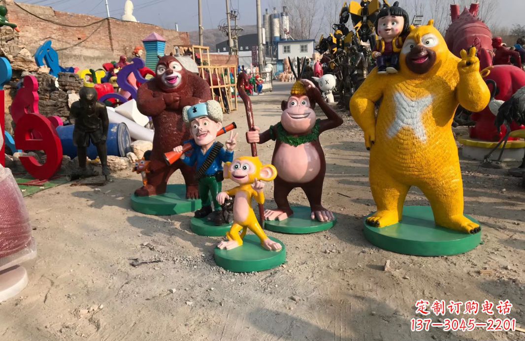 湖北玻璃钢仿真熊二雕塑一种可爱的艺术品