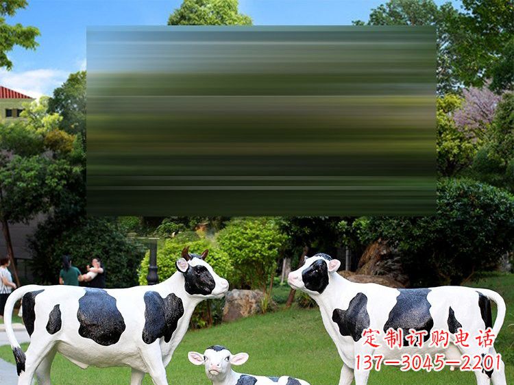 湖北玻璃钢仿真奶牛雕塑以现实奶牛为灵感