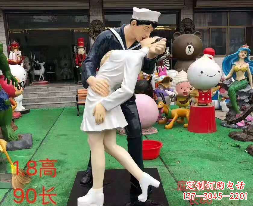 湖北玻璃钢仿真亲吻情侣雕塑婚庆景观雕塑