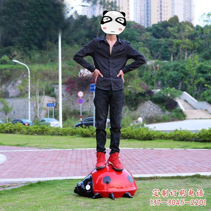 湖北玻璃钢七星瓢虫雕塑