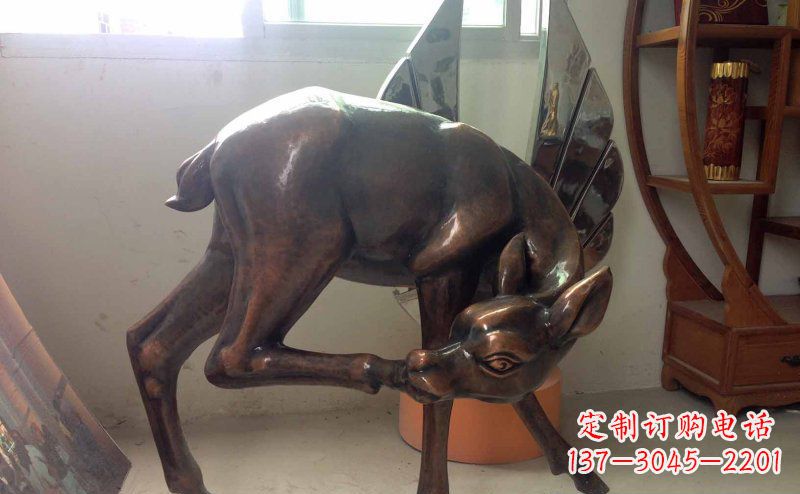 湖北玻璃钢小鹿仿铜动物雕塑