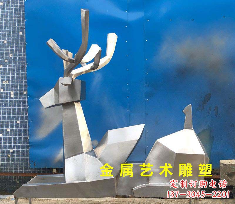 湖北不锈钢别墅几何鹿雕塑——别出心裁的艺术灵感