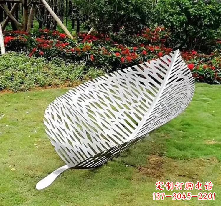 湖北不锈钢树叶雕塑艺术与美的结合