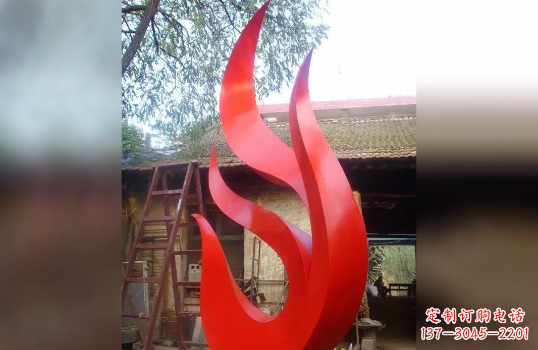 湖北凤凰展翅飞翔的不锈钢雕塑