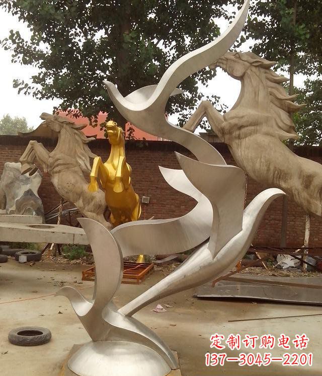 湖北精美不锈钢鸽子雕塑