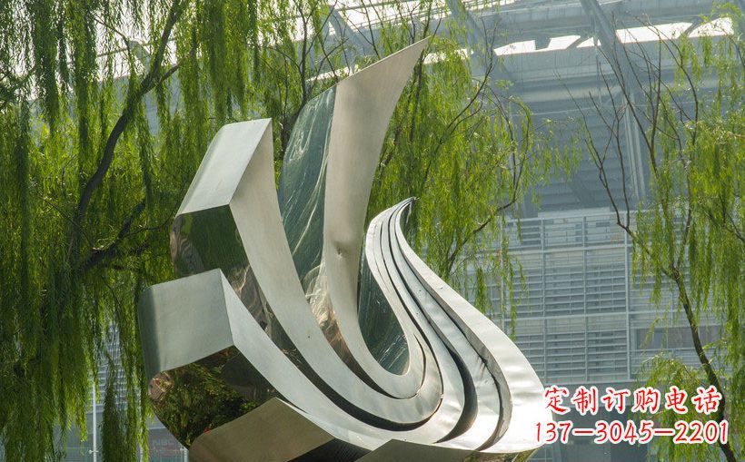 湖北不锈钢鸽子景观雕塑