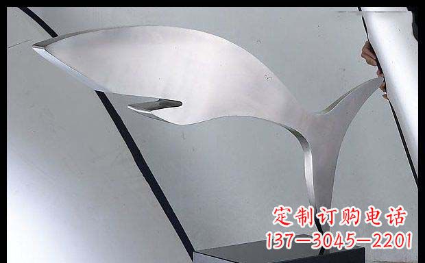 湖北精美不锈钢鲸鱼雕塑
