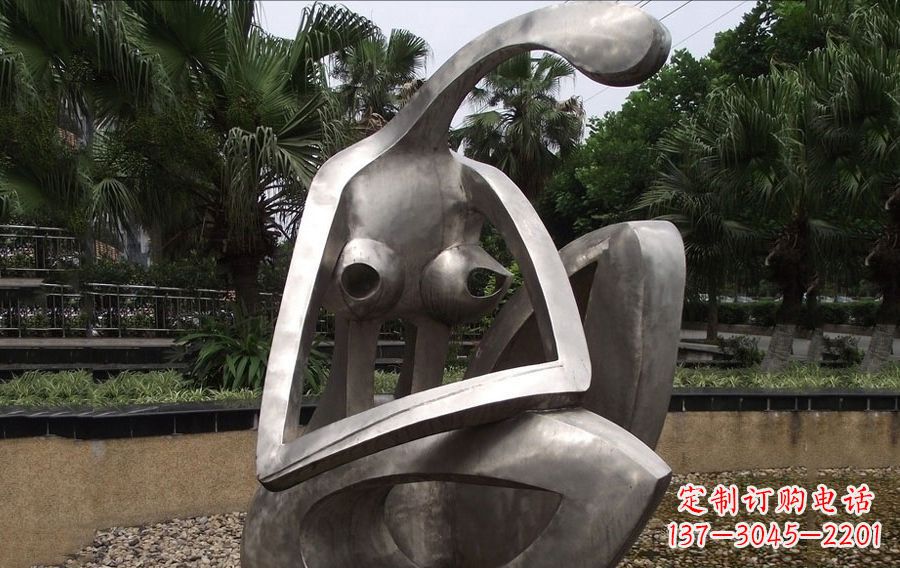 湖北青春靓丽不锈钢美女人物雕塑