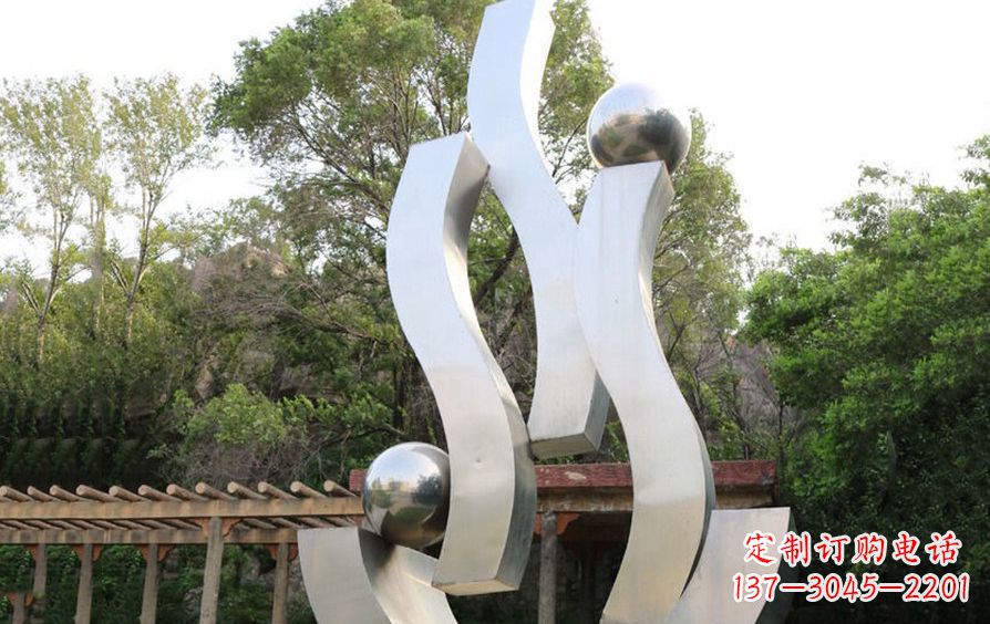 湖北不锈钢飘带雕塑美化小区景观