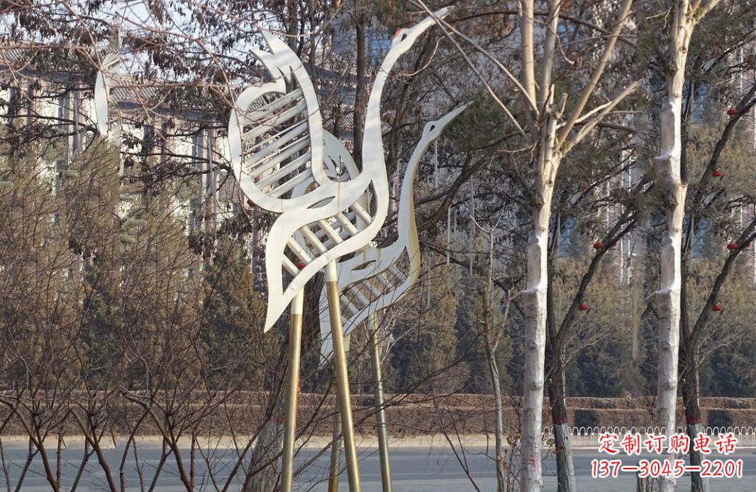 湖北不锈钢抽象仙鹤雕塑 (2)