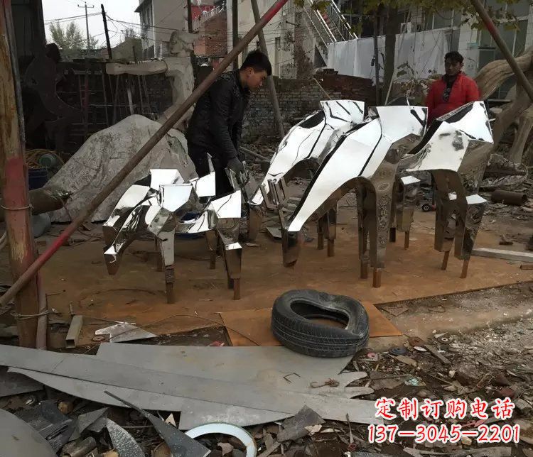 湖北不锈钢动物雕塑精美外形,经久耐用