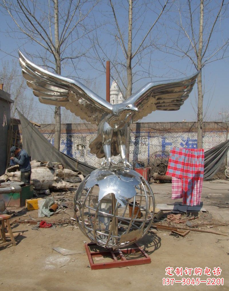 湖北老鹰雕塑不锈钢大展鸿图