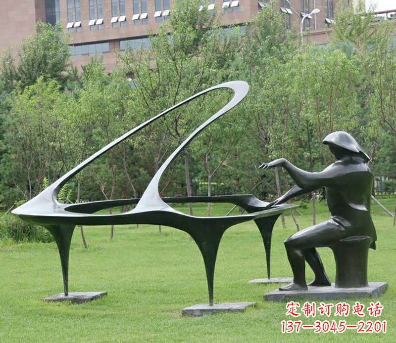 湖北不锈钢钢琴雕塑——激发人们心中的音乐
