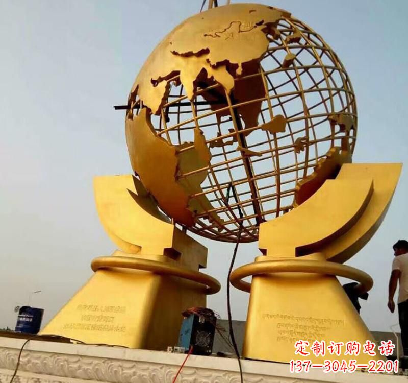 湖北不锈钢地球仪镂空雕塑以艺术展示地球的美