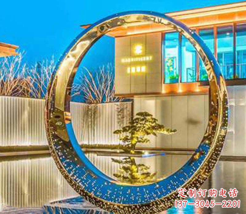 湖北精美不锈钢灯饰圆环雕塑