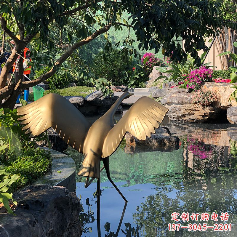 湖北不锈钢动物鹤雕塑精美艺术品