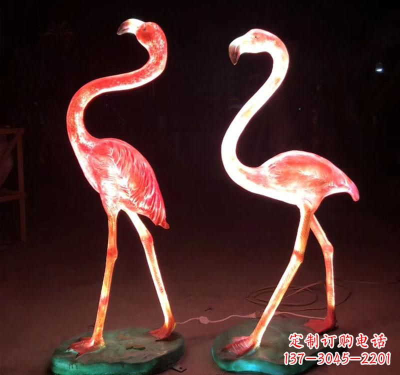 湖北不锈钢火烈鸟绚丽多彩的艺术品