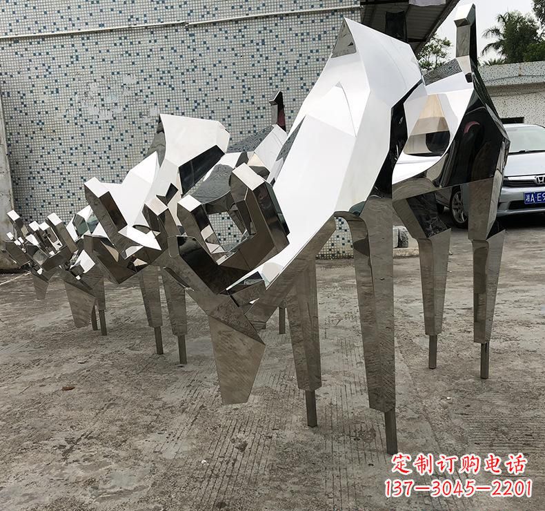 湖北不锈钢小鹿雕塑把自然美景带入家中