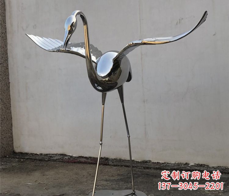 湖北不锈钢锻造的丹顶鹤雕塑