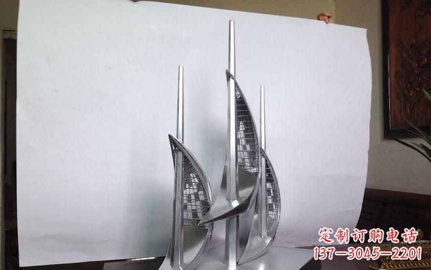 湖北不锈钢帆船雕塑传承精神的象征