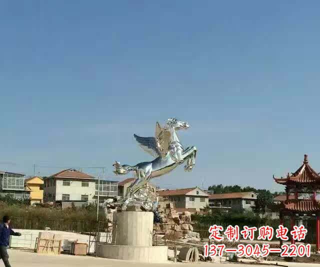 湖北不锈钢飞马雕塑象征勇气与美丽