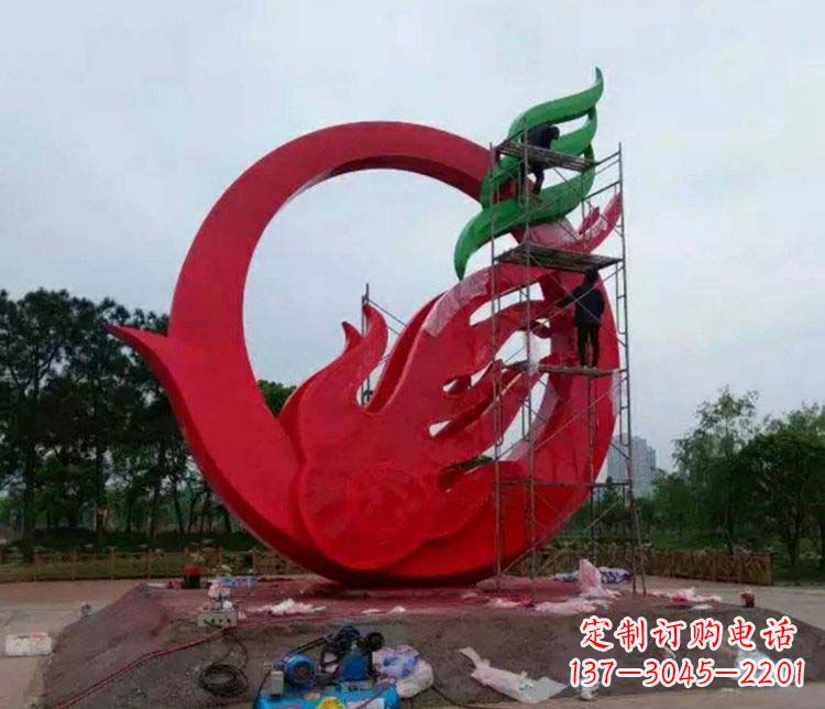 湖北不锈钢凤凰雕塑精美而又神秘