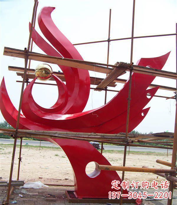 湖北凤凰展翅高飞——不锈钢凤凰明珠广场景观雕塑