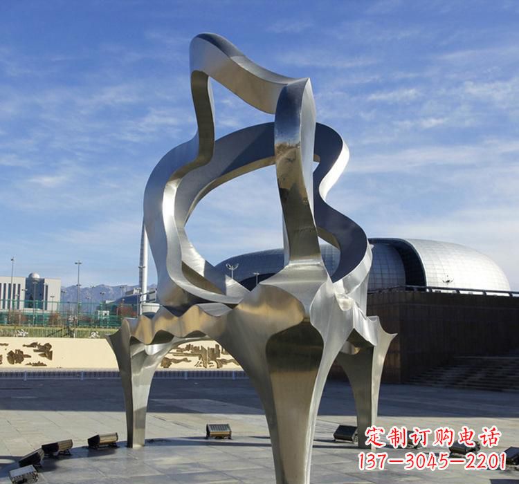 湖北不锈钢钢琴雕塑让音乐穿越时空