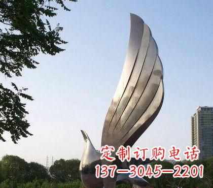 湖北不锈钢鸽子雕塑美丽的象征