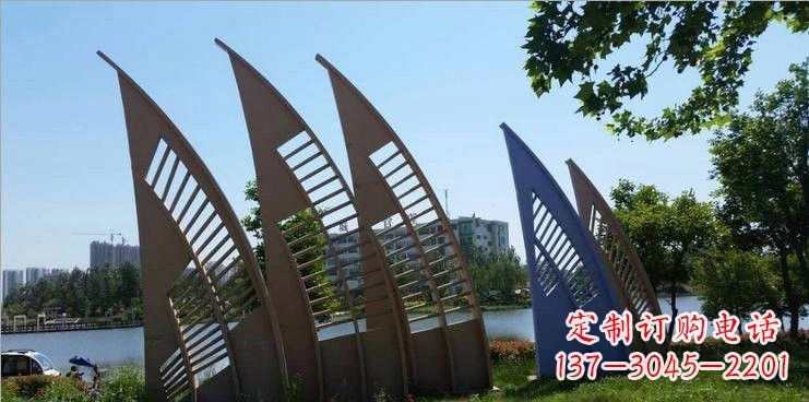 湖北不锈钢公园的船帆雕塑
