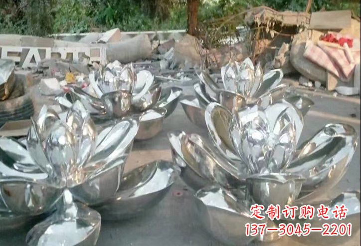 湖北不锈钢莲花雕塑一件象征着美丽与自由的作品
