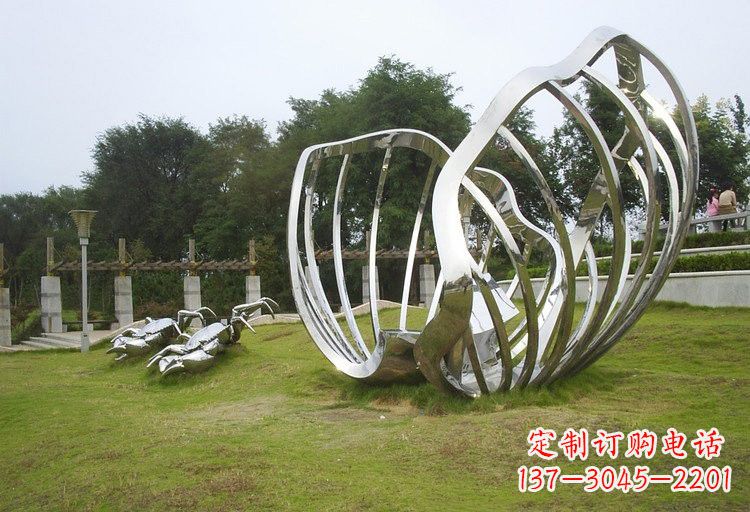 湖北不锈钢公园里的贝壳雕塑