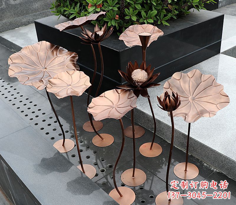 湖北不锈钢古铜色荷花雕塑1