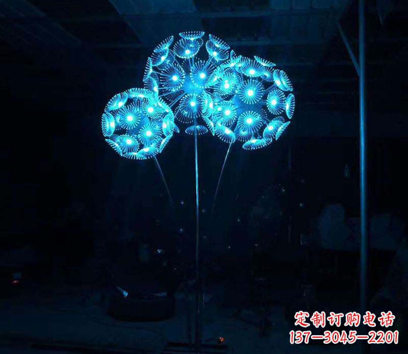 湖北不锈钢蒲公英雕塑——象征着美丽的自由