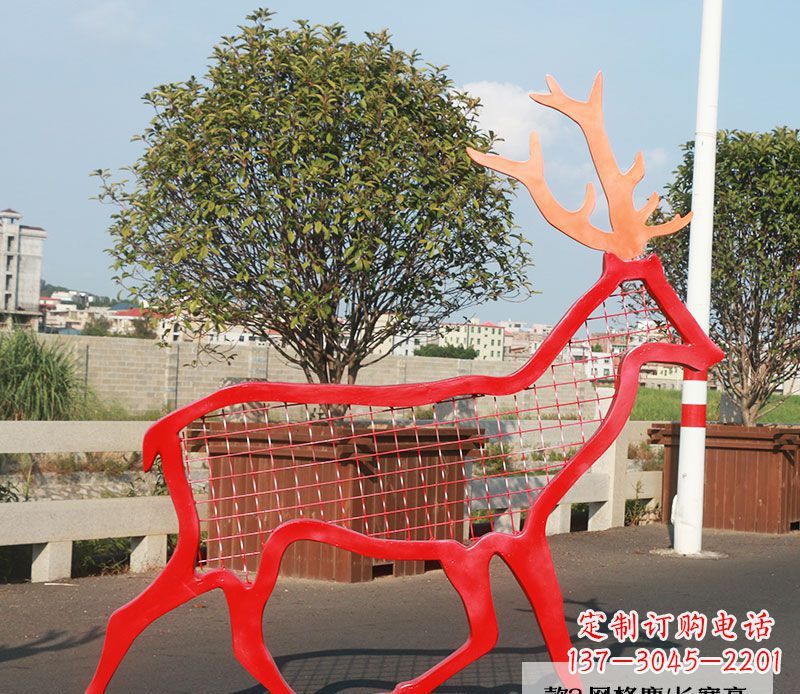 湖北不锈钢动物雕塑——鹿