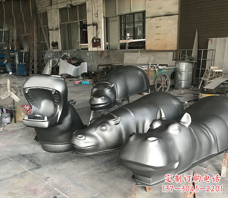 湖北不锈钢河马雕塑——艺术与自然的完美结合
