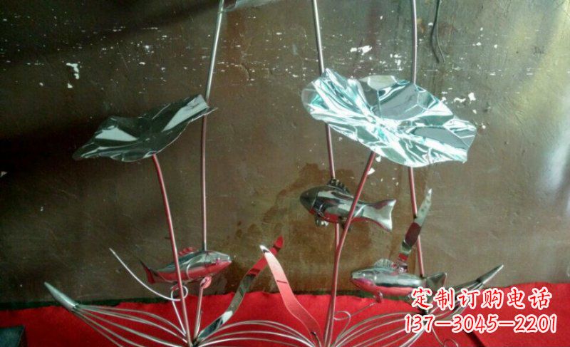 湖北不锈钢荷花雕塑