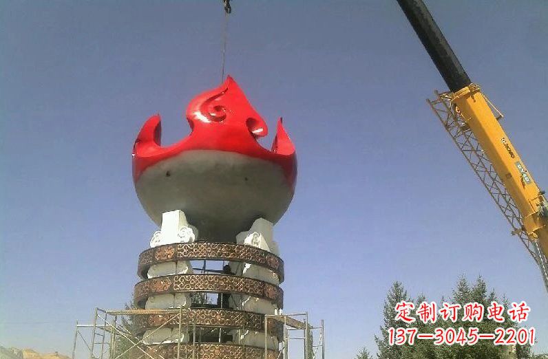 湖北不锈钢火炬雕塑象征着永恒的精神
