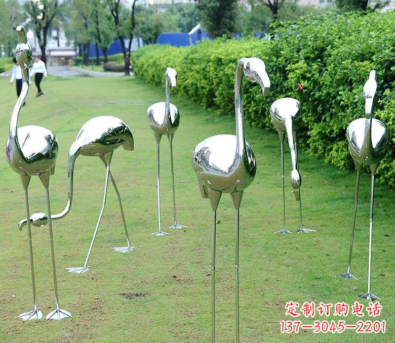湖北不锈钢火烈鸟雕塑美丽的艺术杰作
