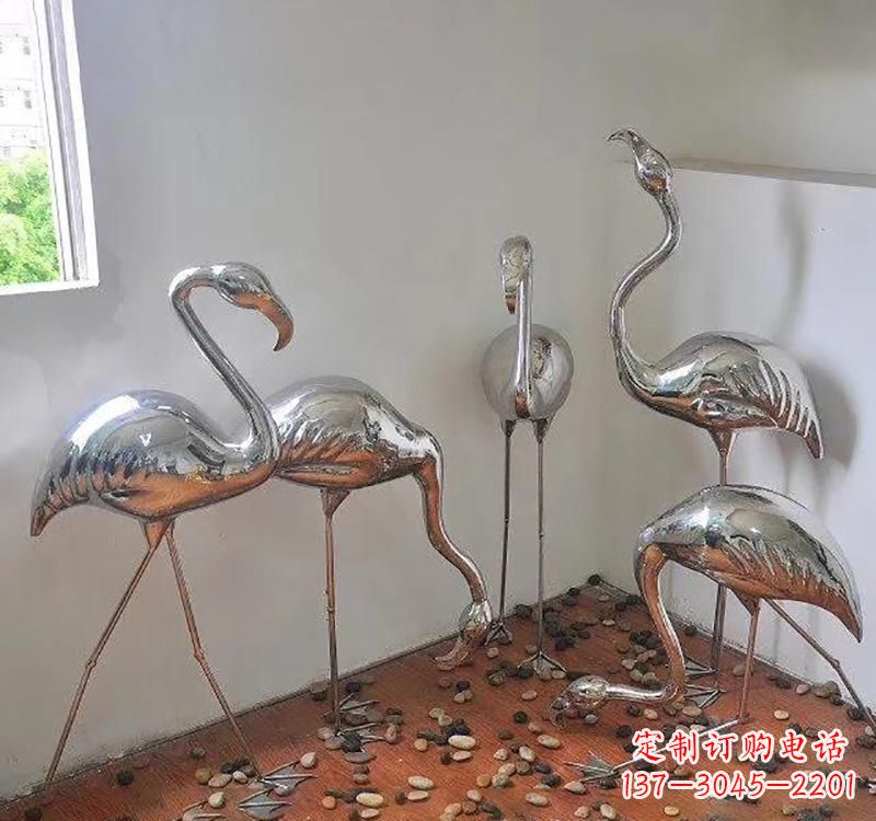 湖北不锈钢火烈鸟象征勇气与活力